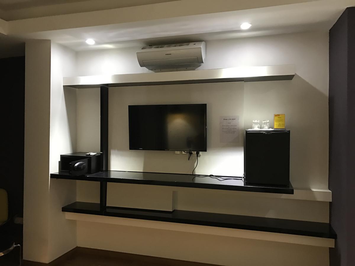 Benny'S City Hotel Sihanoukville Luaran gambar